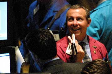 Με σημαντικά κέρδη έκλεισαν Nasdaq και Dow Jones τη Μ.Πέμπτη