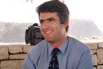 Σφοδρές αντιδράσεις Ομόνοιας για θρήσκευμα και καταγωγή στην αλβανική απογραφή