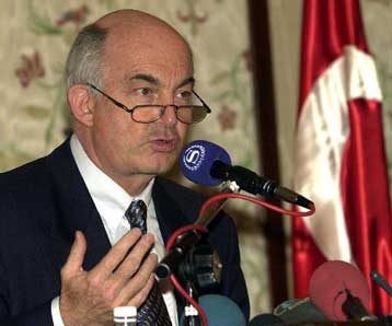 Το στρατιωτικό και το οικονομικό επιτελείο αποφασίζουν στην Αγκυρα για τις περικοπές στην άμυνα