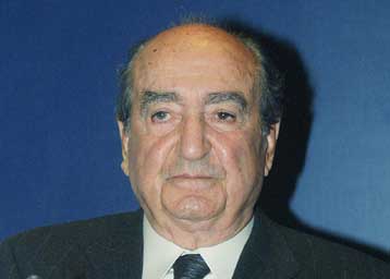 Κριτική σε ΠΑΣΟΚ και Ρηγίλλης από τον επίτιμο πρόεδρο της ΝΔ