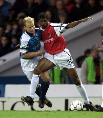 Οι «κανονιέρηδες» 4-0 τη Μάντσεστερ Σίτι στην premier league