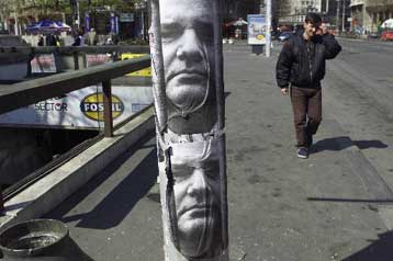 Υποχωρεί η Χάγη; Αλλαγή διατύπωσης από το ICTY για την έκδοση Μιλόσεβιτς