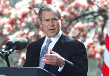 Βοήθεια 15 εκατ. δολ. για τη Μεγαλόνησο πρότεινε στο Κογκρέσο ο Μπους