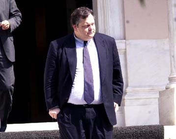 Πρέπει να αλλάξουμε το κλίμα στο ΠΑΣΟΚ, τόνισε ο ΥΠΠΟ