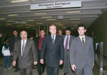 Η ασφάλεια στα Βαλκάνια στο επίκεντρο της συνάντησης των δύο υπουργών Αμυνας