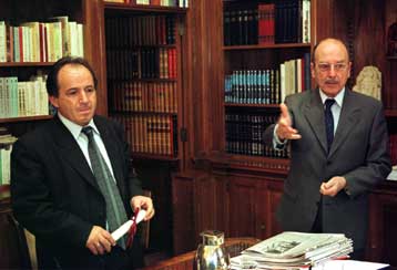 Κατά της μείωσης των συντάξεων ο Πρόεδρος της Δημοκρατίας