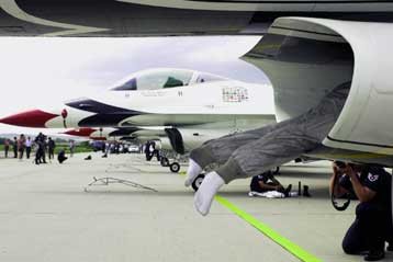 Νέα εισαγγελική έρευνα για τα ηλεκτρονικά συστήματα των F-16