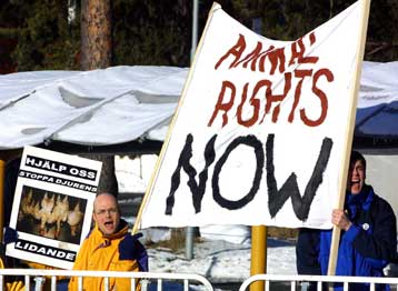 Τεράστιο το κόστος αντιμετώπισης της κρίσης, σύμφωνα με Ευρωπαίο επίτροπο