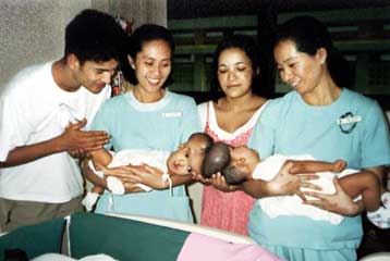 Με επιτυχία ολοκληρώθηκε η επέμβαση διαχωρισμού δύο αδελφών από το Νεπάλ