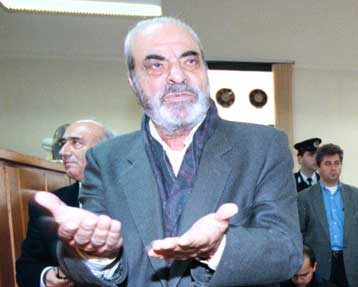 Σοβαρή η κατάσταση του Στ.Καζαντζίδη, σύμφωνα με τους γιατρούς του