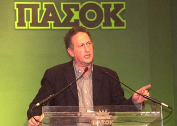 Συναντήσεις με στέλεχη του κινήματος για να ξεπεραστεί η κρίση σχεδιάζει ο γγ της ΚΕ