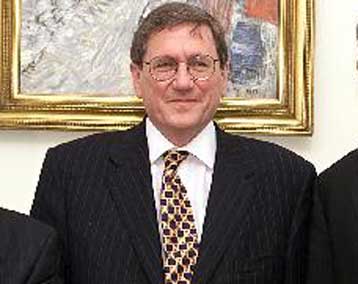 Δραστηριοποίηση των ΗΠΑ στα Βαλκάνια προτείνει ο «αρχιτέκτονας» του Ντέιτον