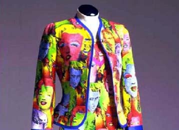 Πάνω από δέκα εκατ. δολάρια για αντικείμενα του Βερσάτσε