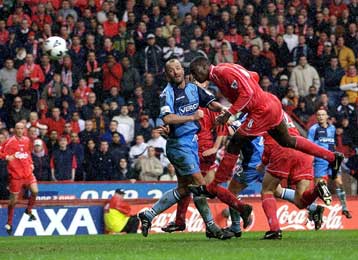 Πέρασε και η Λίβερπουλ 2-1 τη Γουίκομπ – Στον τελικό του Κυπέλλου με Αρσεναλ