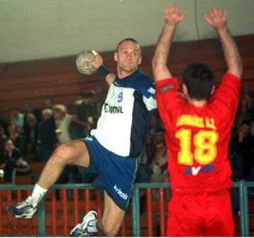 Στην τρίτη θέση της  Α1 χάντμπολ ανδρών μετά το 26-26 με τον Αθηναϊκό