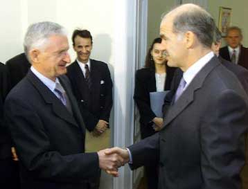 Ο Γιοβάνοβιτς προσωρινός πρόεδρος των Σέρβων Σοσιαλιστών