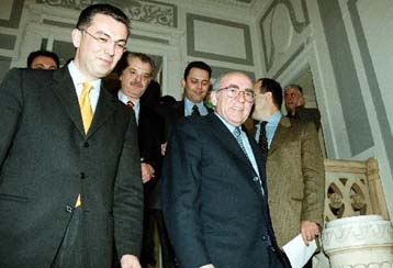 Για τη θέση που ανέλαβε ενημερώθηκε ο Θεσσαλός από τον εξάδελφο του Καραμανλή