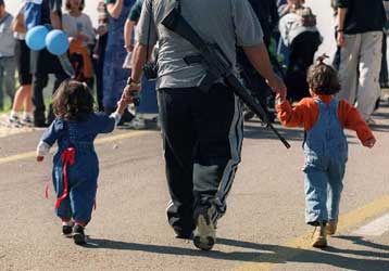 Εννιάχρονος σκότωσε κατά λάθος συνομήλικό του με όπλο