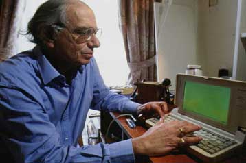 Ο Βασίλης Βασιλικός στην «κεφαλή» της Εταιρείας Συγγραφέων