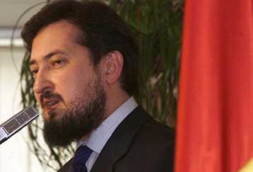 Πρόωρες εκλογές στην ΠΓΔΜ; Προσφυγή στις κάλπες το 2002 συζήτησαν Γκεοργκιέφσκι – Τσερβενκόφσκι