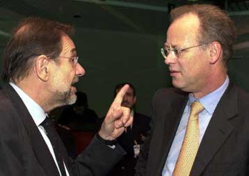 Ο ευρωστρατός προχωρά παρά τις τουρκικές αντιρρήσεις, λέει ο Γερμανός υπουργός