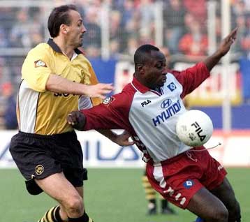 Στο Αμβούργο μέχρι το 2002 ο Αντονι Γιεμπόα