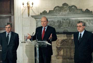 Τη διάθεση 600 δισ. δρχ. για την κοινωνική αλληλεγγύη αποφάσισε η κυβέρνηση