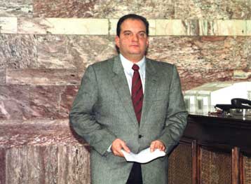 Συζήτηση στη Βουλή για την οικονομική κατάσταση ζητά ο πρόεδρος της ΝΔ