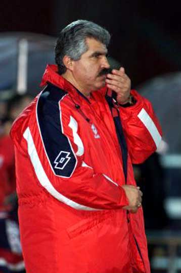 Ο Γ.Παράσχος δεν συνεχίζει στον Πανηλειακό