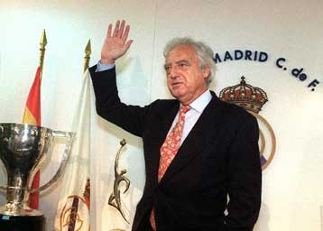 Απεβίωσε ο πρώην πρόεδρος της Ρεάλ, Ραμόν Μεντόσα
