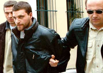 Ποινικές ευθύνες σε 12 αστυνομικούς του Μεταγωγών για την αιματηρή απόδραση