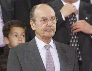 Να γίνει ο πρώτος εθελοντής ζητά από τον Πρόεδρο η Γ.Αγγελοπούλου