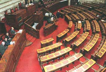 Βουλευτές του ΠΑΣΟΚ προτείνουν προσαύξηση του αρχικού κεφαλαίου κατά 25%