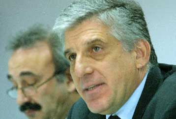 Κατατέθηκε στη Βουλή η διάταξη για τους ανατοκισμούς χρεών