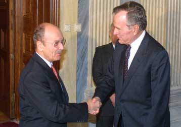 Νιώθω ασφαλής στην Ελλάδα, δήλωσε ο πρώην πρόεδρος των ΗΠΑ