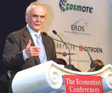 Ασφάλεια και ανάπτυξη είναι στόχοι αλληλένδετοι, δηλώνει ο ΥΠΕΘΑ