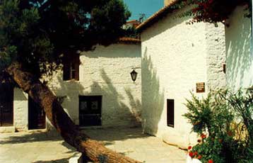 Ένα λεύκωμα για τα 150 χρόνια από τη γέννησή του