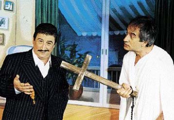 Με Ολυμπιακή σάτιρα επιστρέφει έπειτα από 15 χρόνια ο Χάρι Κλυνν στο σινεμά