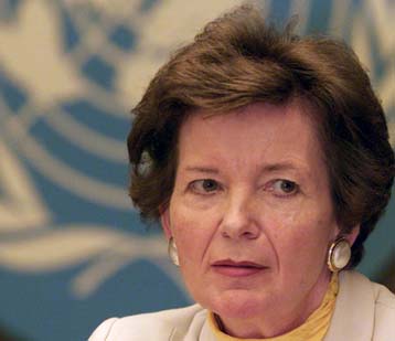 Η Ρόμπινσον ζητά παράταση της θητείας της στην Ύπατη Αρμοστεία για τα Ανθρώπινα Δικαιώματα