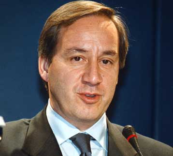 Την ψήφιση αναθεωρημένου προϋπολογισμού ζητά ο Γ.Αλογοσκούφης