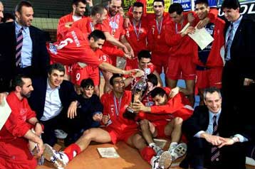 Ξανά πρωταθλητής στην Α1 βόλεϊ ο Ολυμπιακός, 3-0 σετ και… νίκες τον Ηρακλή