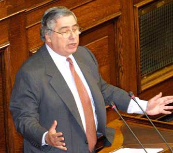 Για έλλειψη συντονισμού κατηγορεί την κυβέρνηση ο τέως πρόεδρος της ΝΔ