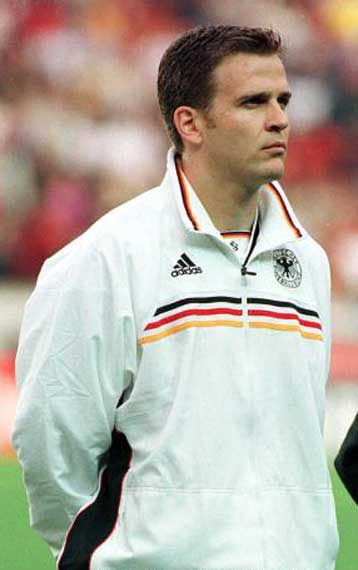 Ο Μπίρχοφ δεν σκοπεύει να παραδώσει το περιβραχιόνιο του αρχηγού της Γερμανίας