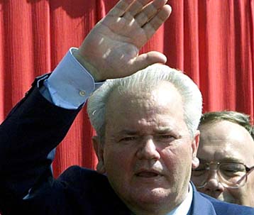 Την προσαγωγή του Γιουγκοσλάβου τέως προέδρου στη Χάγη ζητά η Ντελ Πόντε