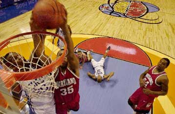 Ντιουκ – Αριζόνα στον τελικό