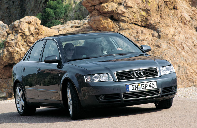 Σύστημα τηλεπικοινωνίας OnStar στο νέο Audi A4