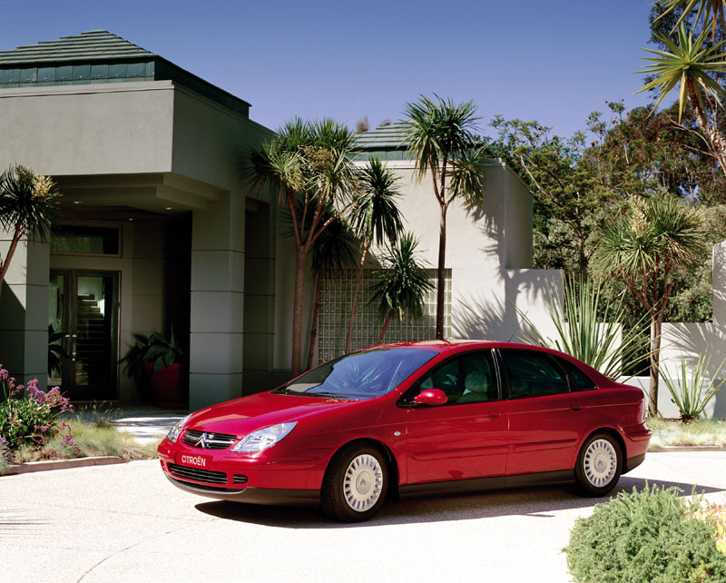 H Citroen C5 επίσημος χορηγός στο συνέδριο του Economist