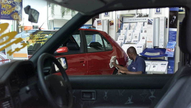 Πιθανή καθυστέρηση στην απελευθέρωση της αγοράς αυτοκινήτων