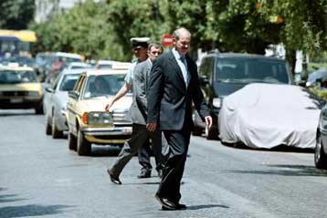 Αναπροσαρμογή μισθών ζητούν οι διπλωματικοί υπάλληλοι του υπουργείου Εξωτερικών