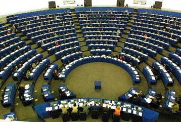 Ασύμβατη με τη διεύρυνση η Συνθήκη της Νίκαιας, εκτιμά το Ευρωκοινοβούλιο